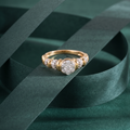 The Royal Emerald-Luxe Diamond Band